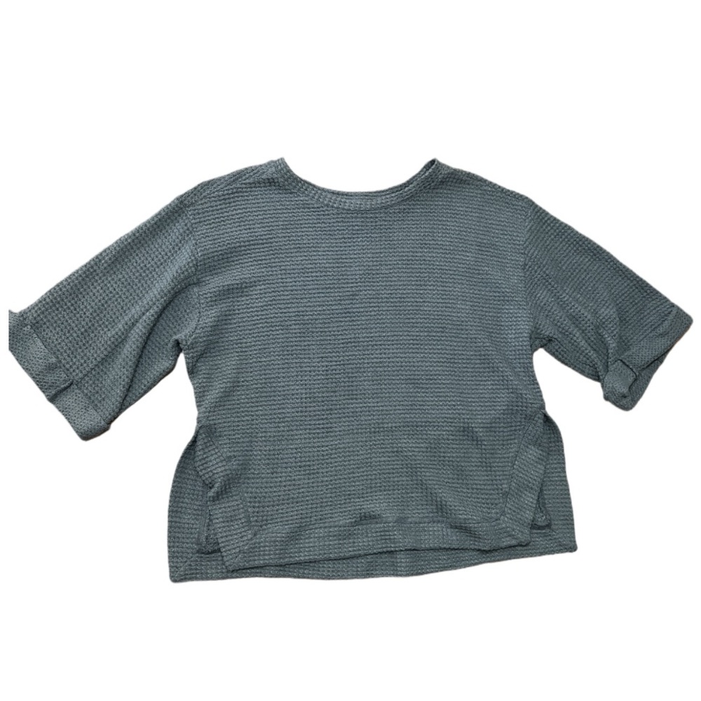 Umgee Womens Open Knit Quarter Sleeve Sweater 
Size: Small